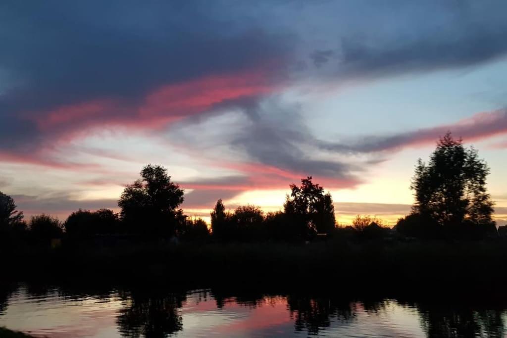 Out Of Amsterdam, River Apartment Close To City Broek in Waterland Zewnętrze zdjęcie