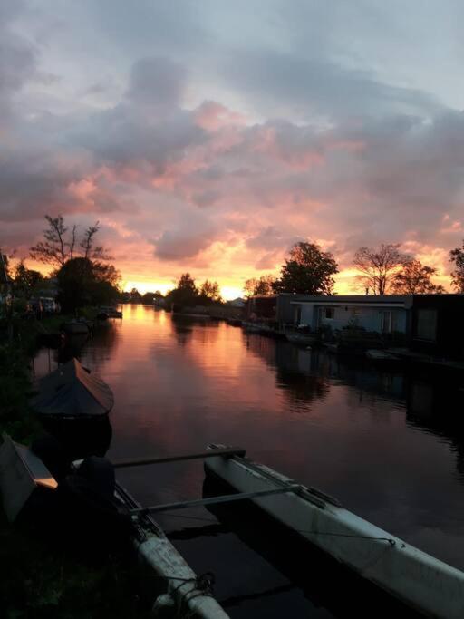 Out Of Amsterdam, River Apartment Close To City Broek in Waterland Zewnętrze zdjęcie